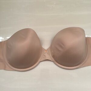 VICTORIAS SECRET strapless bra